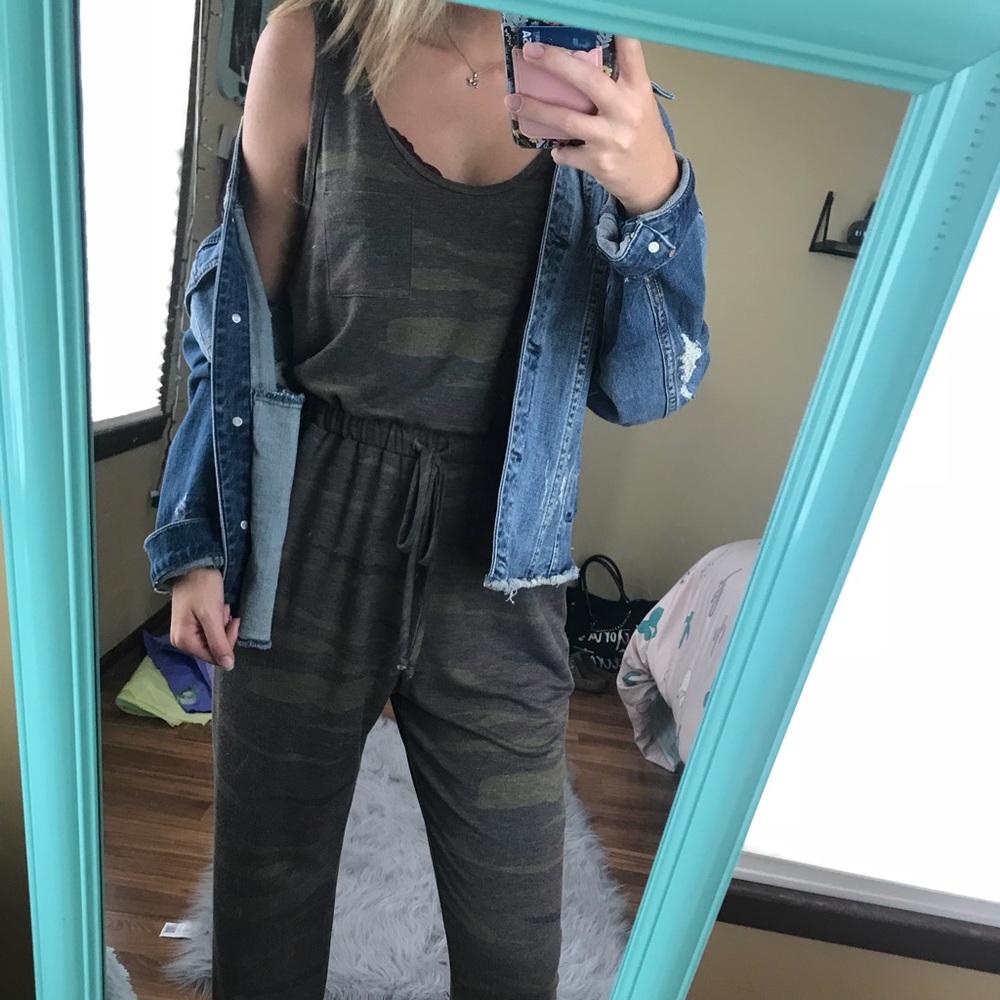 jumpsuit